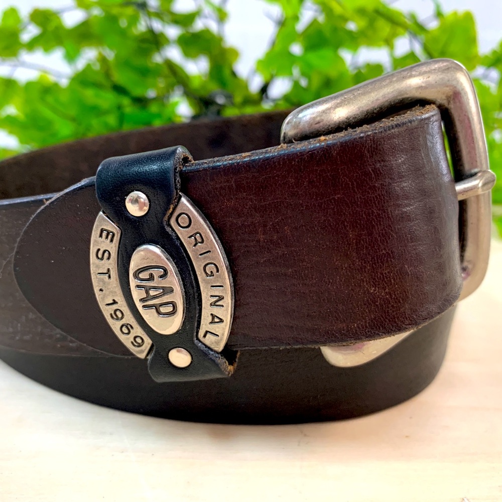 GAP Leather Belt With Metal Hardware Logo Size 36 Unisex
